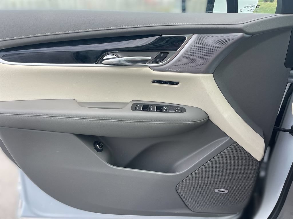 Certified 2024 Cadillac XT6 Premium Luxury w/ LPO, Floor Liner Package AWD/4WD image 27