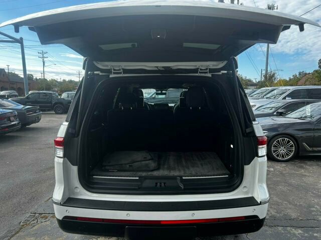 Used 2023 Lincoln Navigator L Black Label image 15