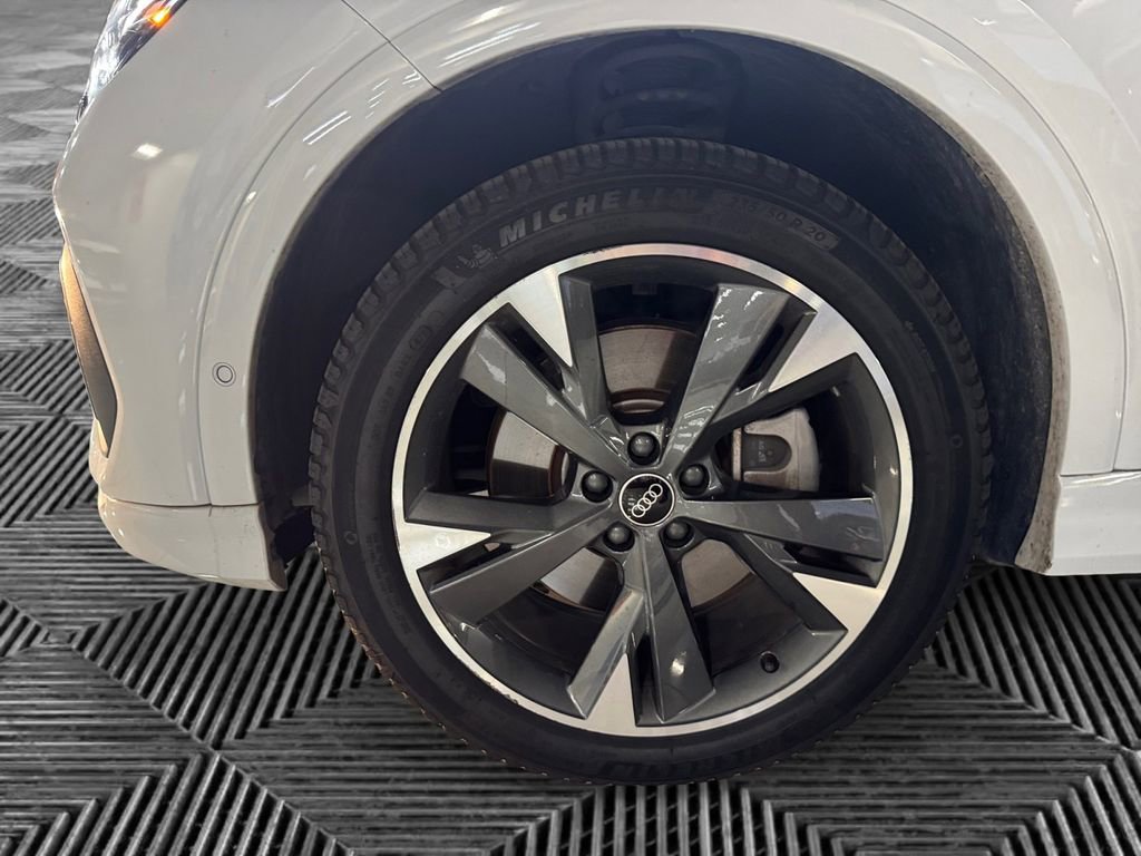 Used 2022 Audi Q4 e-tron Prestige image 36