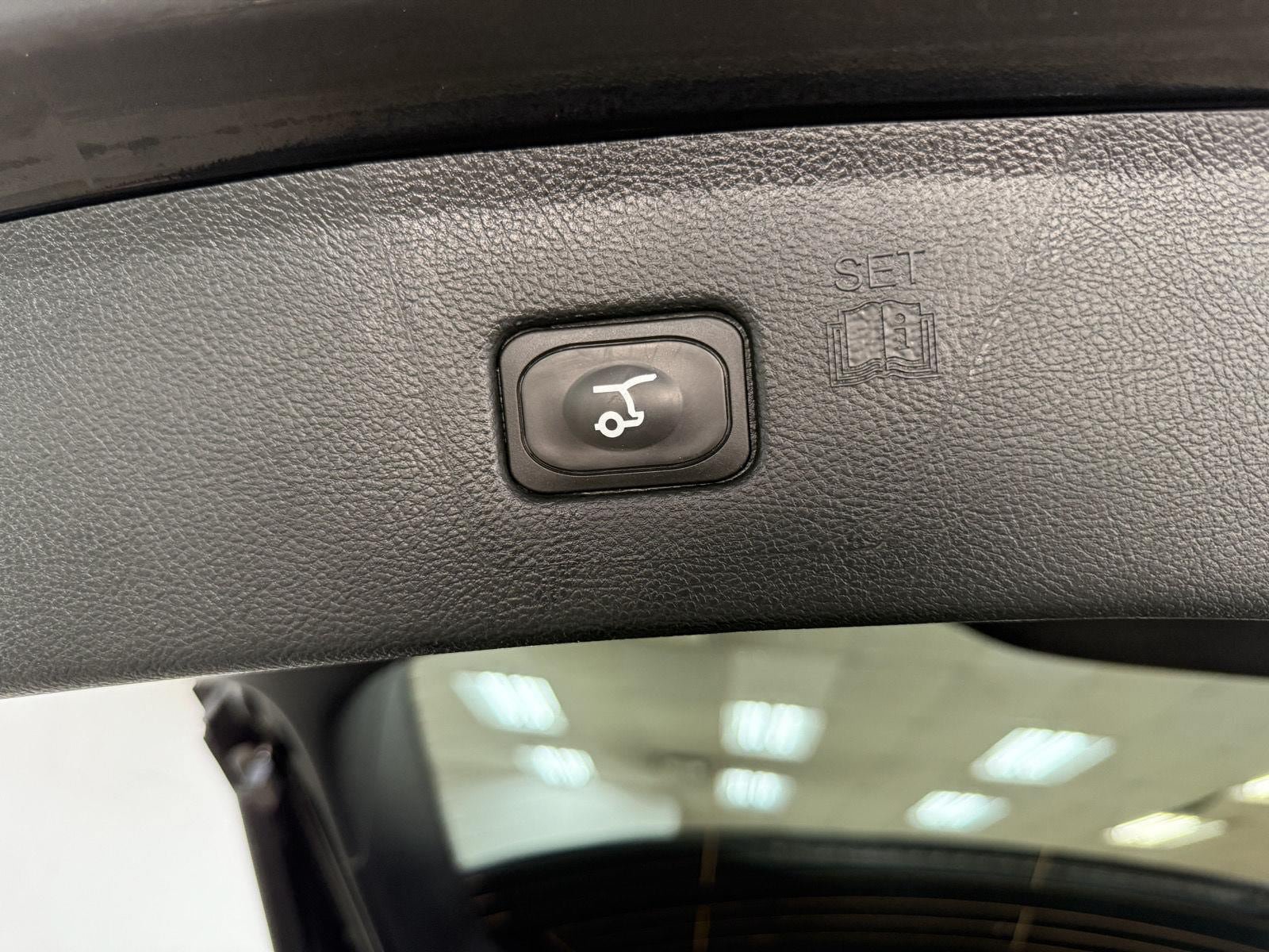 Used 2023 Ford Edge SEL w/ Convenience Package AWD/4WD image 29