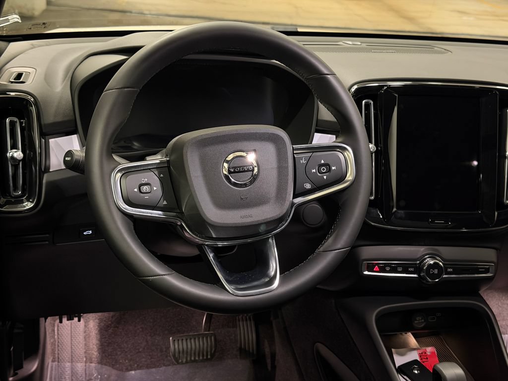 Certified 2024 Volvo XC40 Recharge Ultimate w/ Protection Package Premier AWD/4WD image 14
