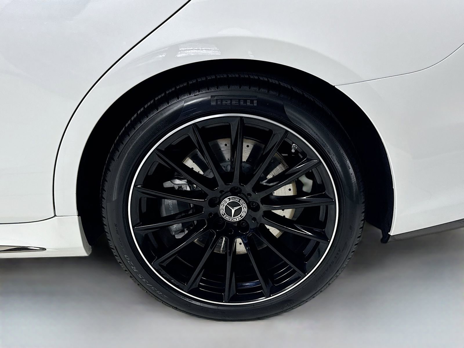 Used 2025 Mercedes-Benz S 580 4MATIC Sedan image 9