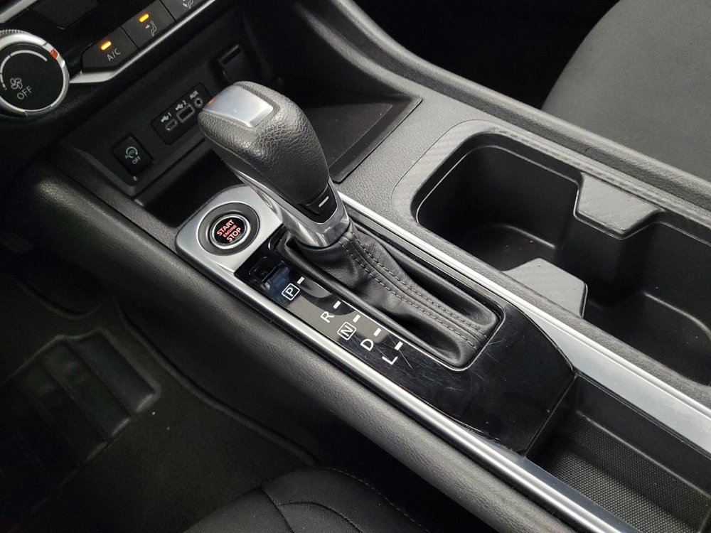 Used 2025 Nissan Sentra SV FWD image 26