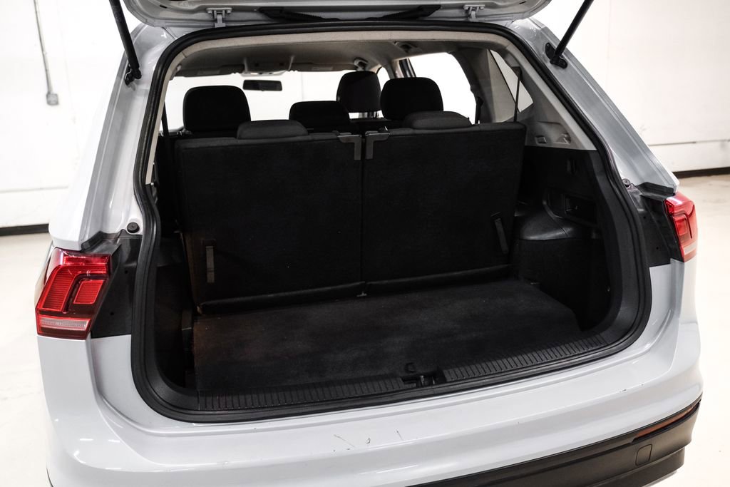 Used 2018 Volkswagen Tiguan S image 46