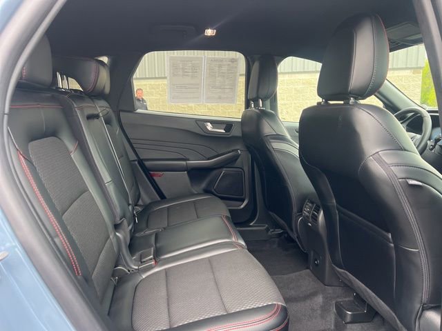 Used 2024 Ford Escape ST-Line w/ Tech Pack #1 AWD/4WD image 13