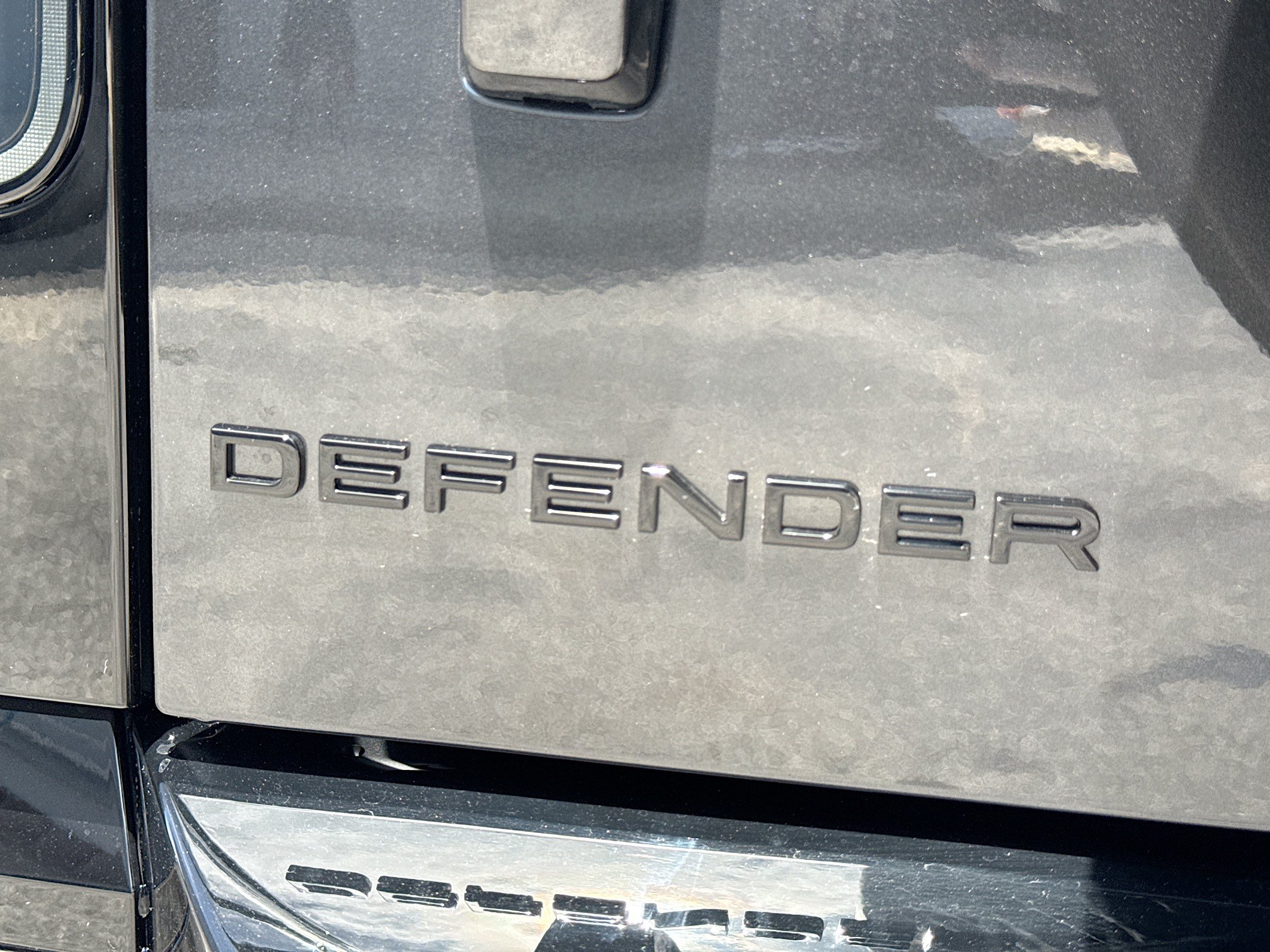 New 2026 Land Rover Defender 130 V8 AWD/4WD image 11