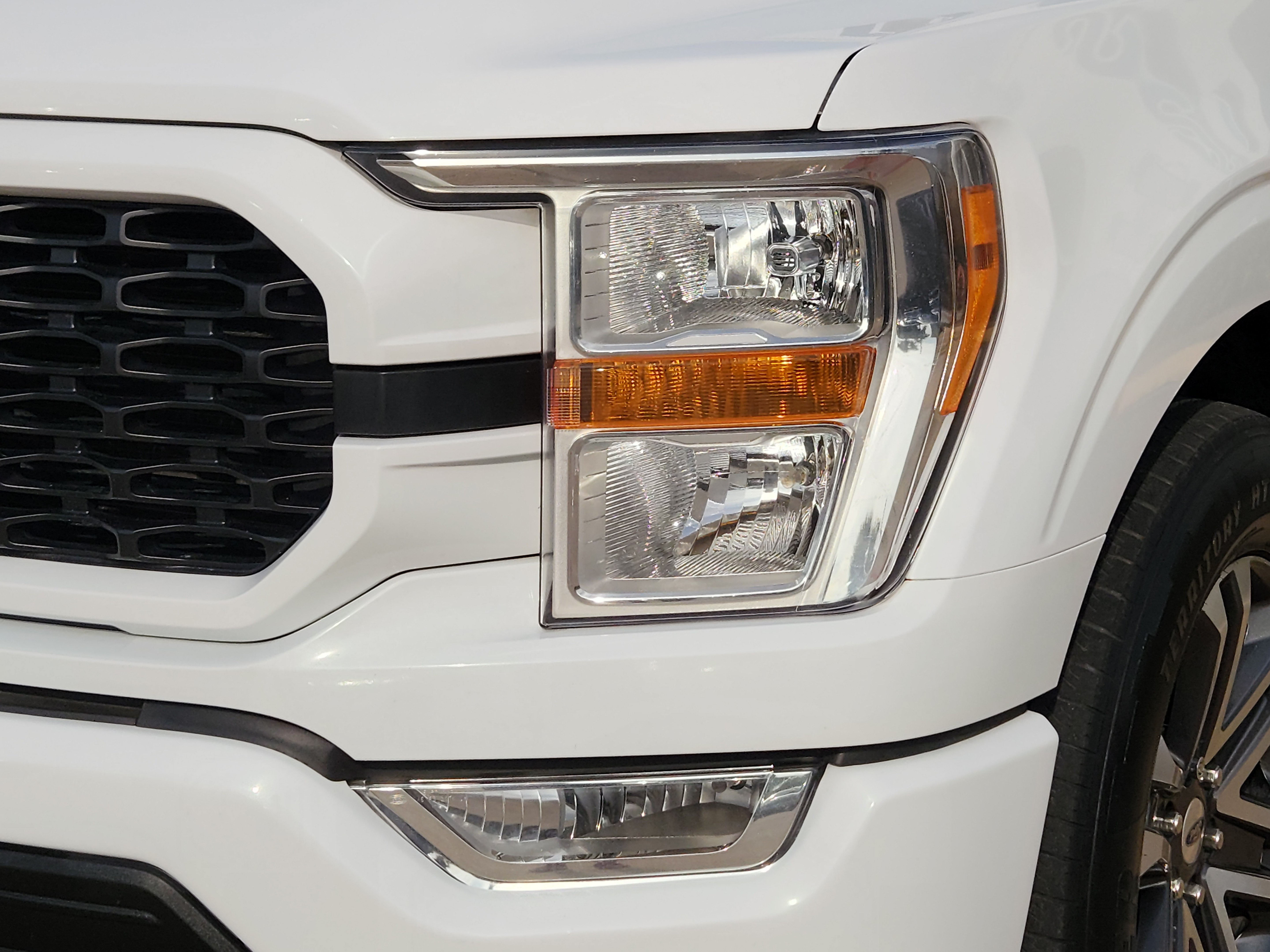 Certified 2022 Ford F150 XL w/ STX Appearance Package RWD image 6