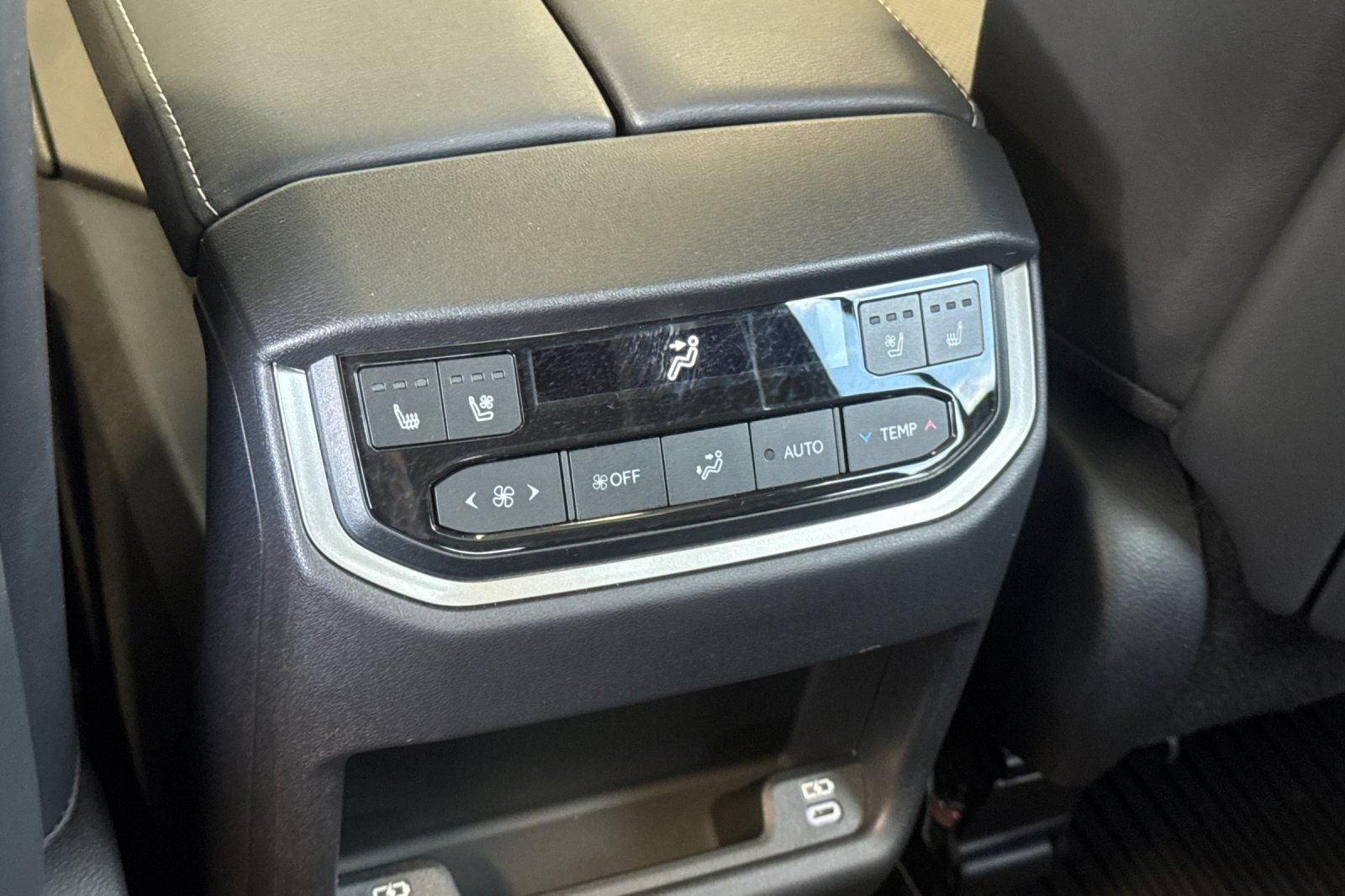 Used 2025 Lexus TX 350 AWD w/ Technology Package image 42