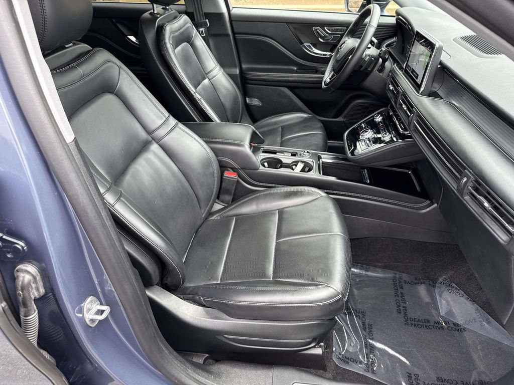 Used 2022 Lincoln Corsair FWD w/ Equipment Group 101A image 7