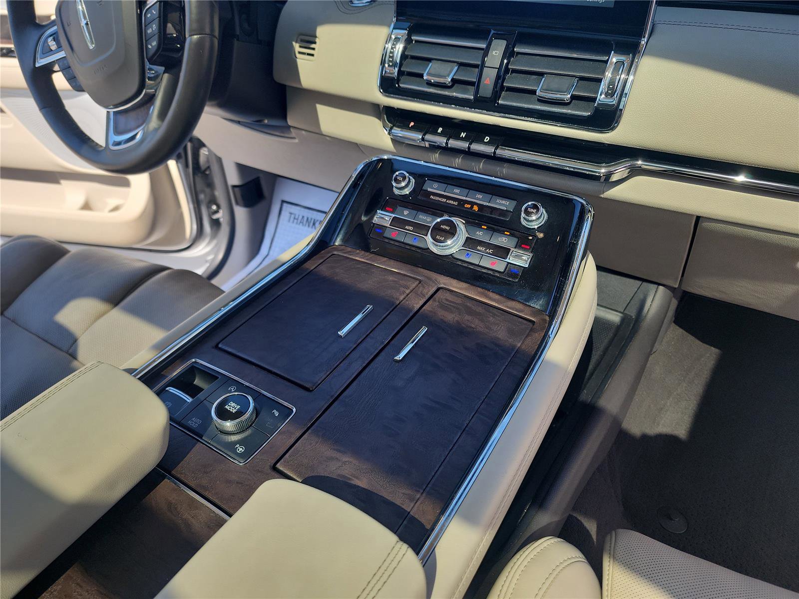 Certified 2020 Lincoln Navigator Reserve w/ Luxury Package RWD image 33
