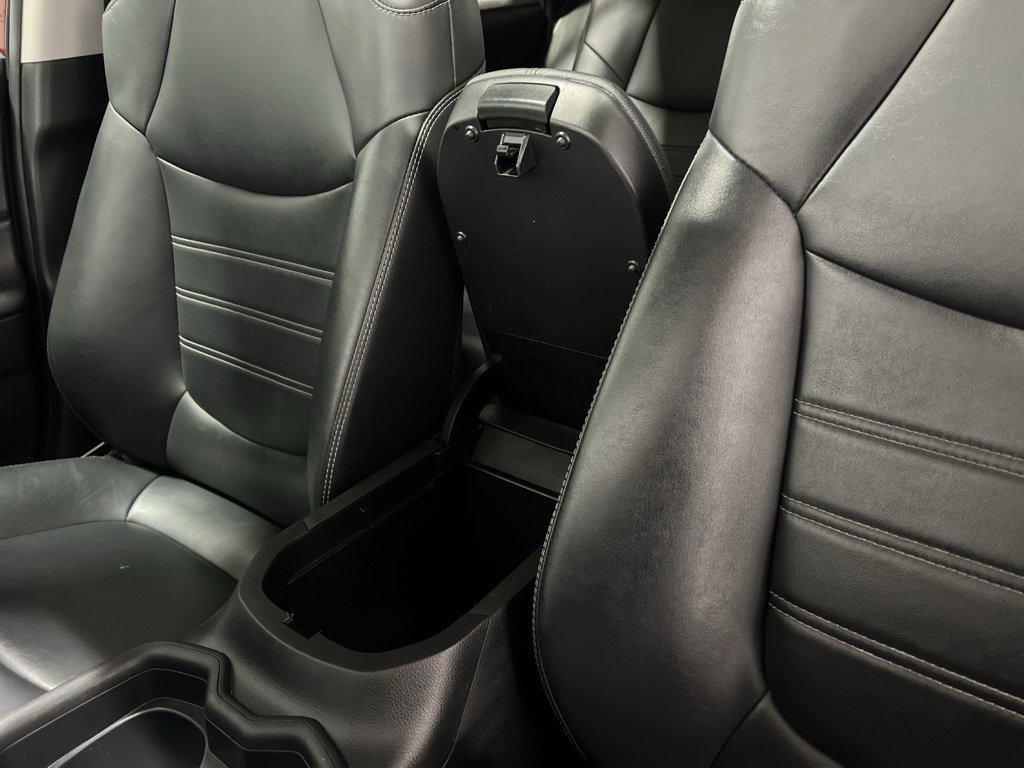 Used 2020 Toyota RAV4 XLE Premium image 34