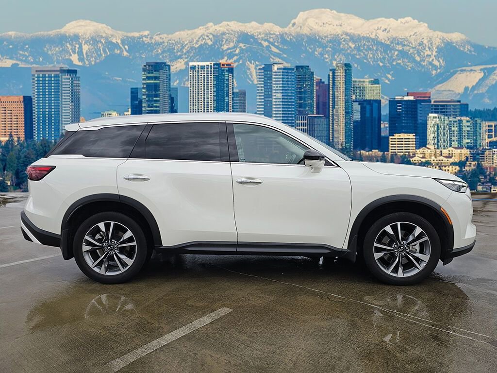 Certified 2023 INFINITI QX60 Luxe w/ Cargo Package image 7