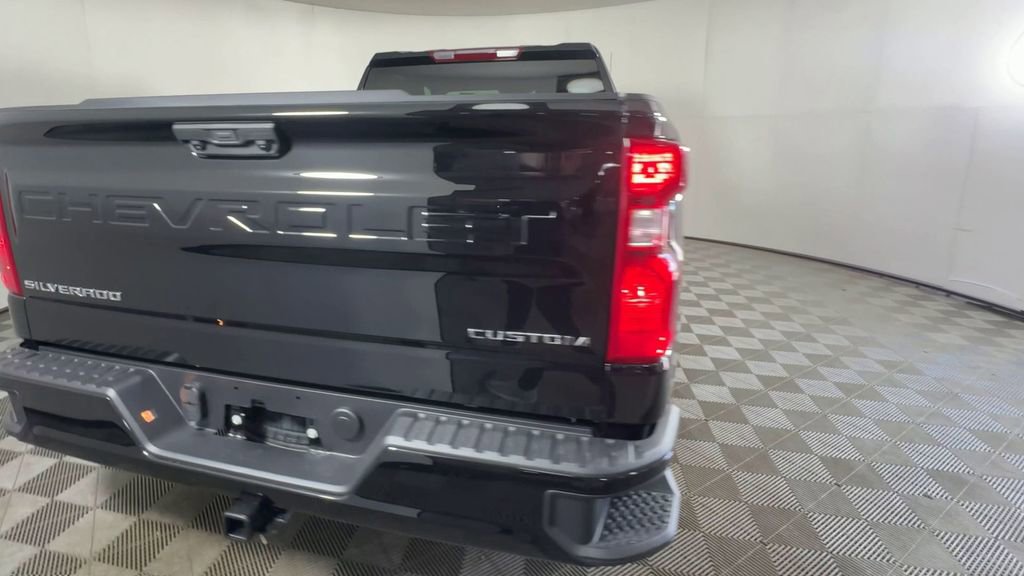 New 2026 Chevrolet Silverado 1500 Custom AWD/4WD image 9
