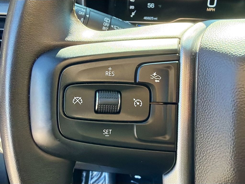 Used 2024 GMC Yukon SLT image 37