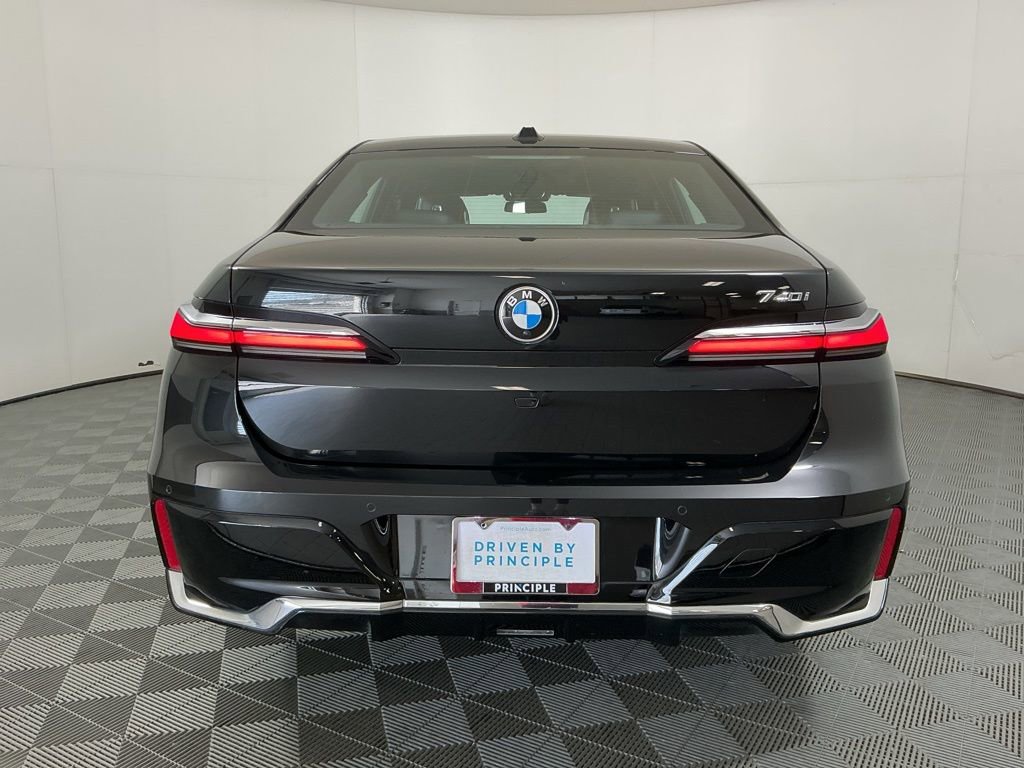 Certified 2023 BMW 740i image 6