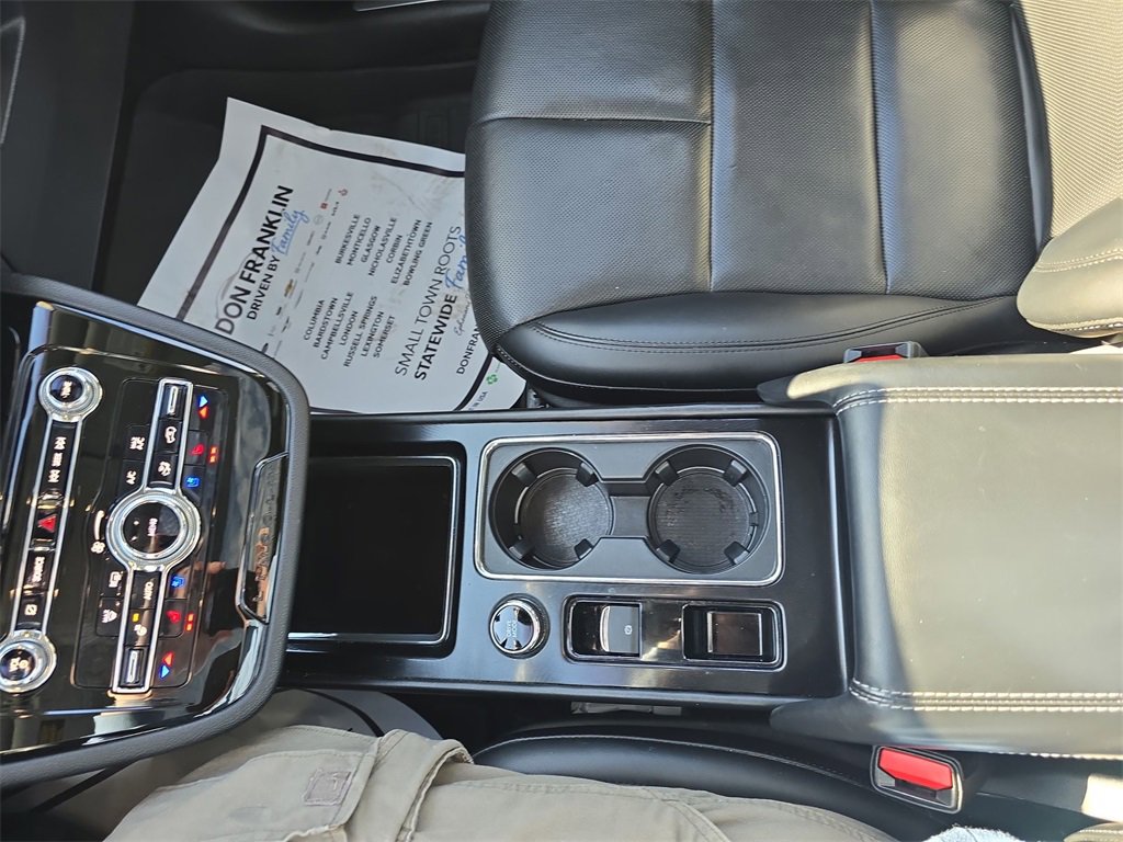 Used 2021 Lincoln Corsair Reserve w/ Equipment Group 201A image 25