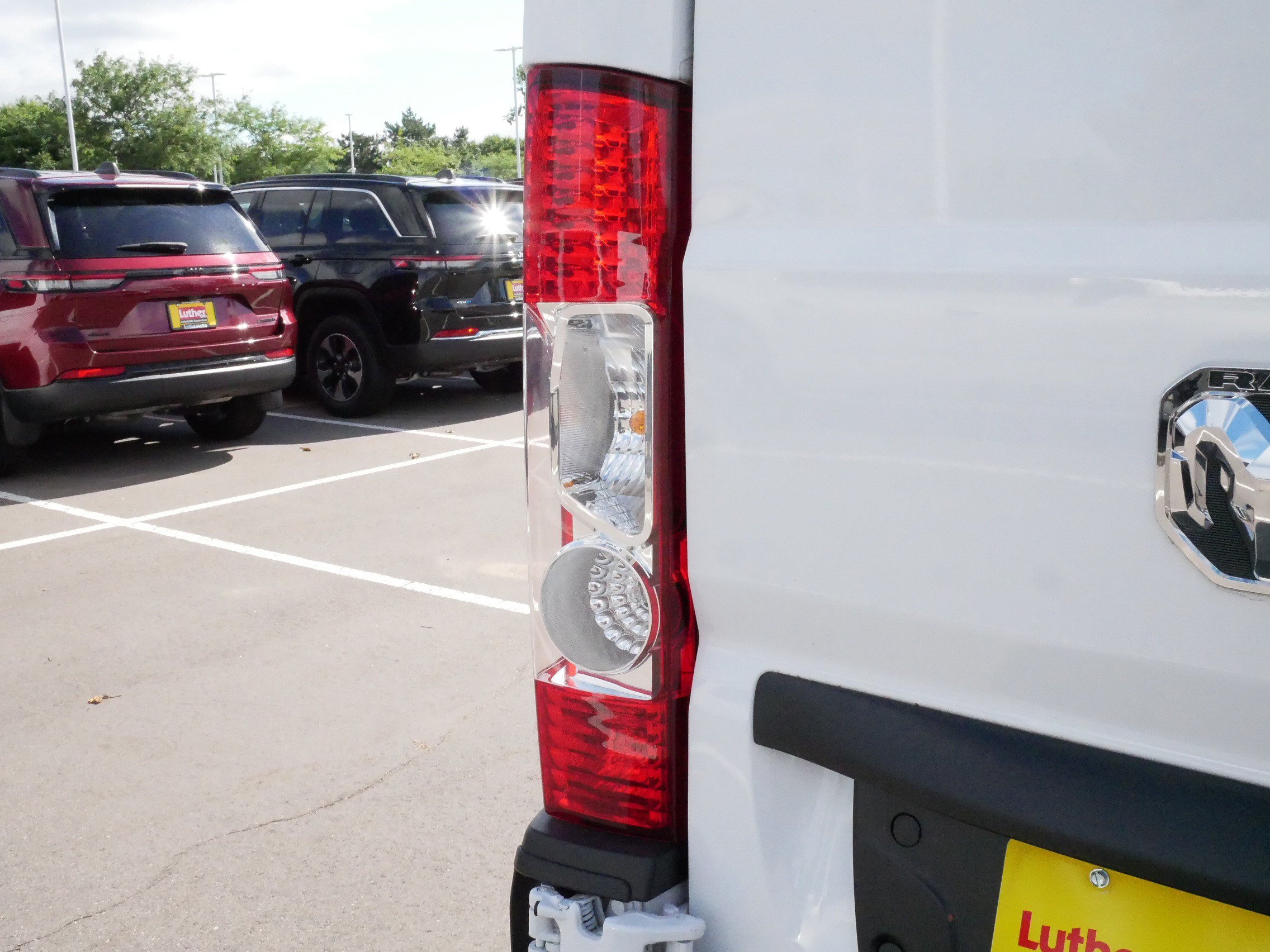 Used 2026 RAM ProMaster 3500 w/ Convenience Group FWD image 17