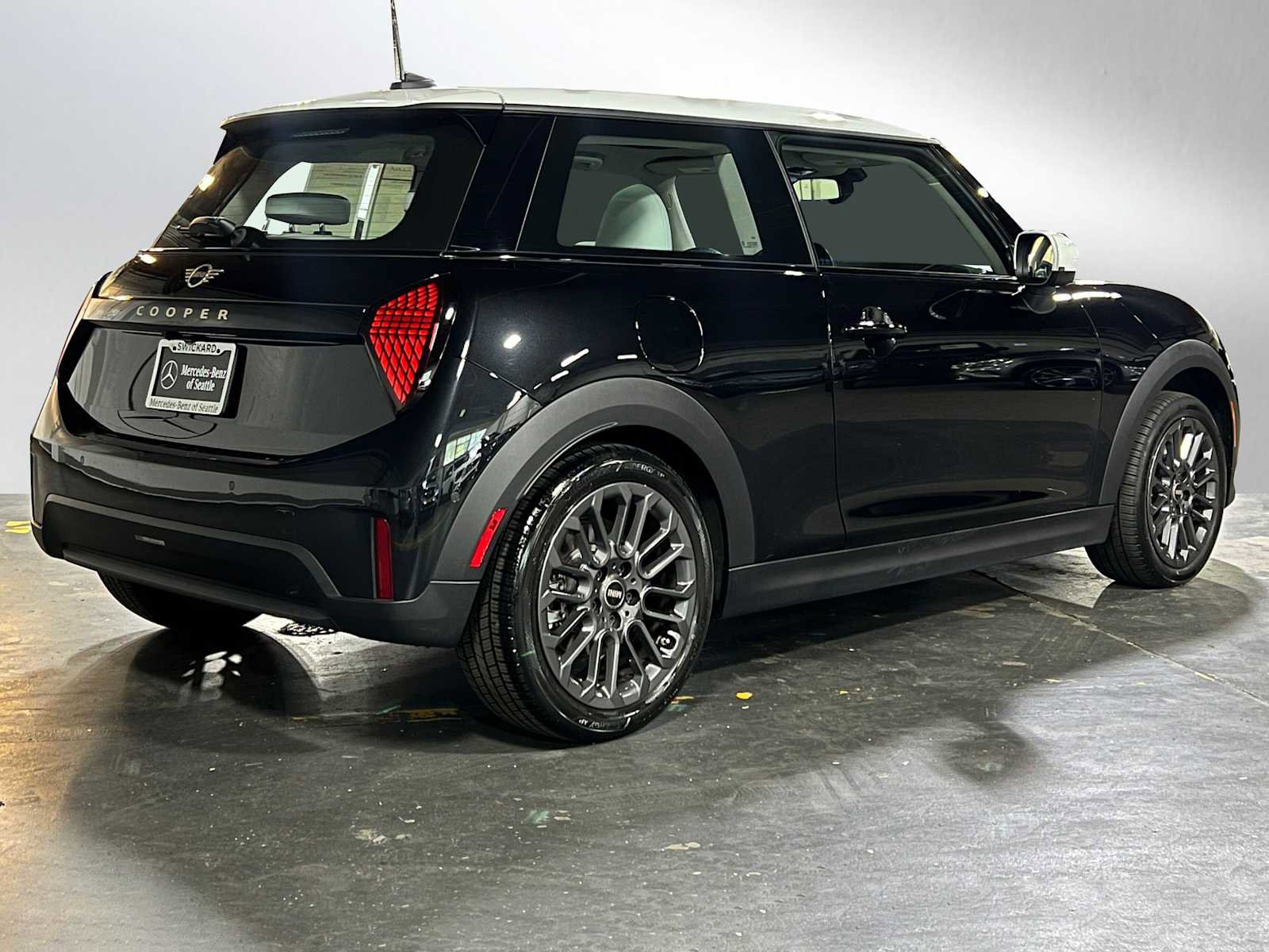 Used 2026 MINI Cooper 2-Door Hardtop FWD image 3