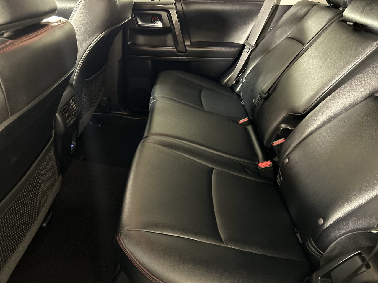 Used 2024 Toyota 4Runner TRD Off-Road Premium w/ Moonroof Package AWD/4WD image 24
