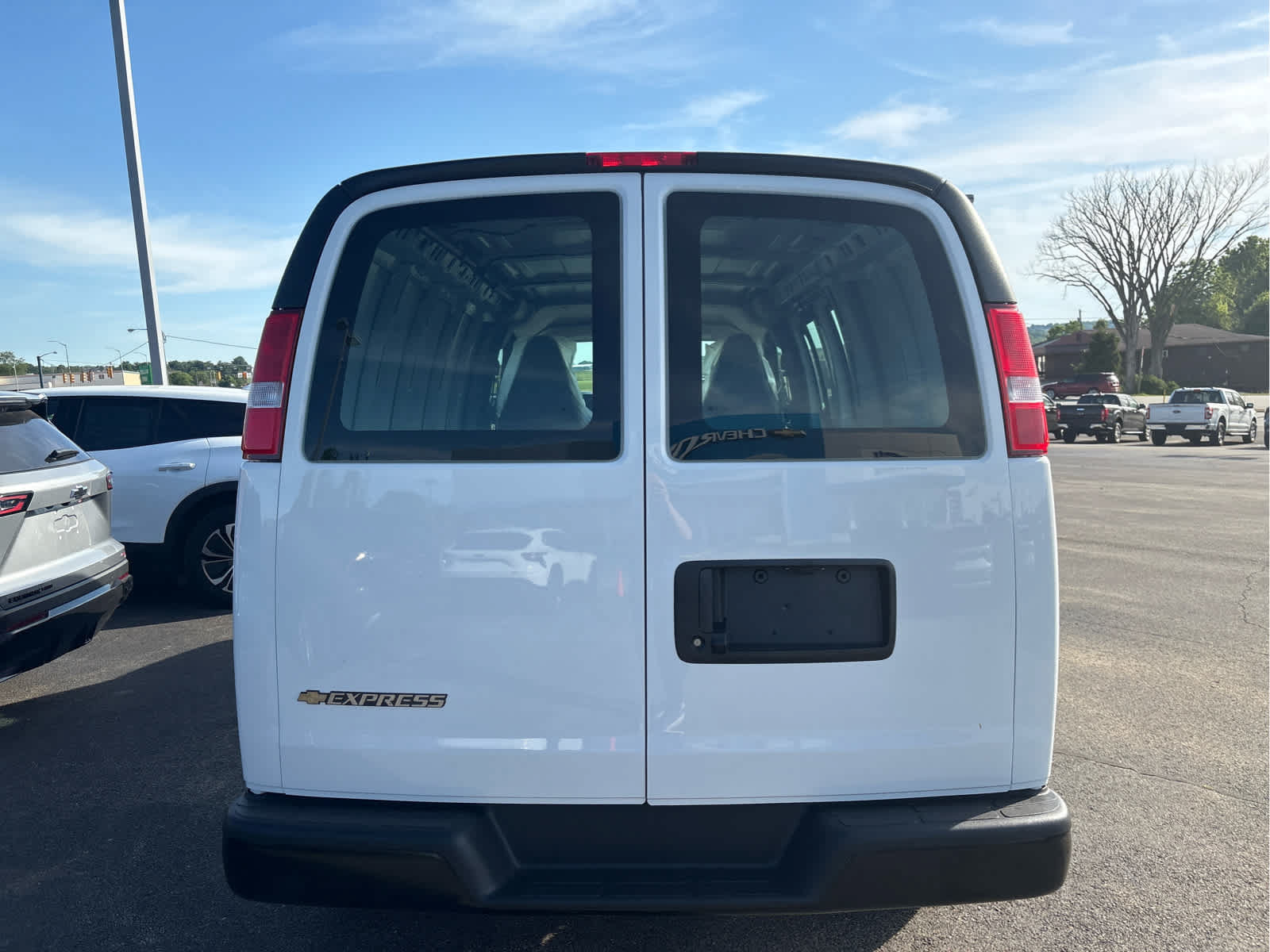 New 2026 Chevrolet Express 2500 RWD image 6