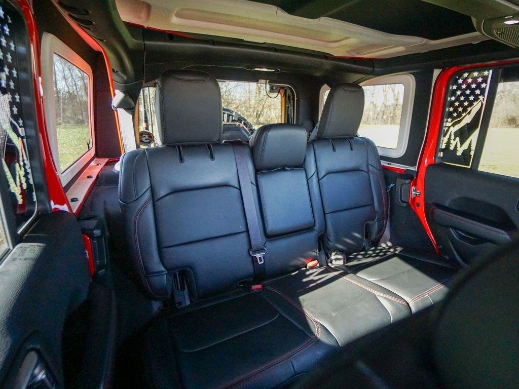 Used 2024 Jeep Wrangler Unlimited Rubicon AWD/4WD image 31