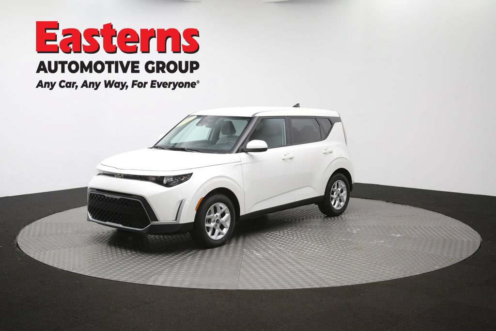 Used 2025 Kia Soul LX FWD image 54