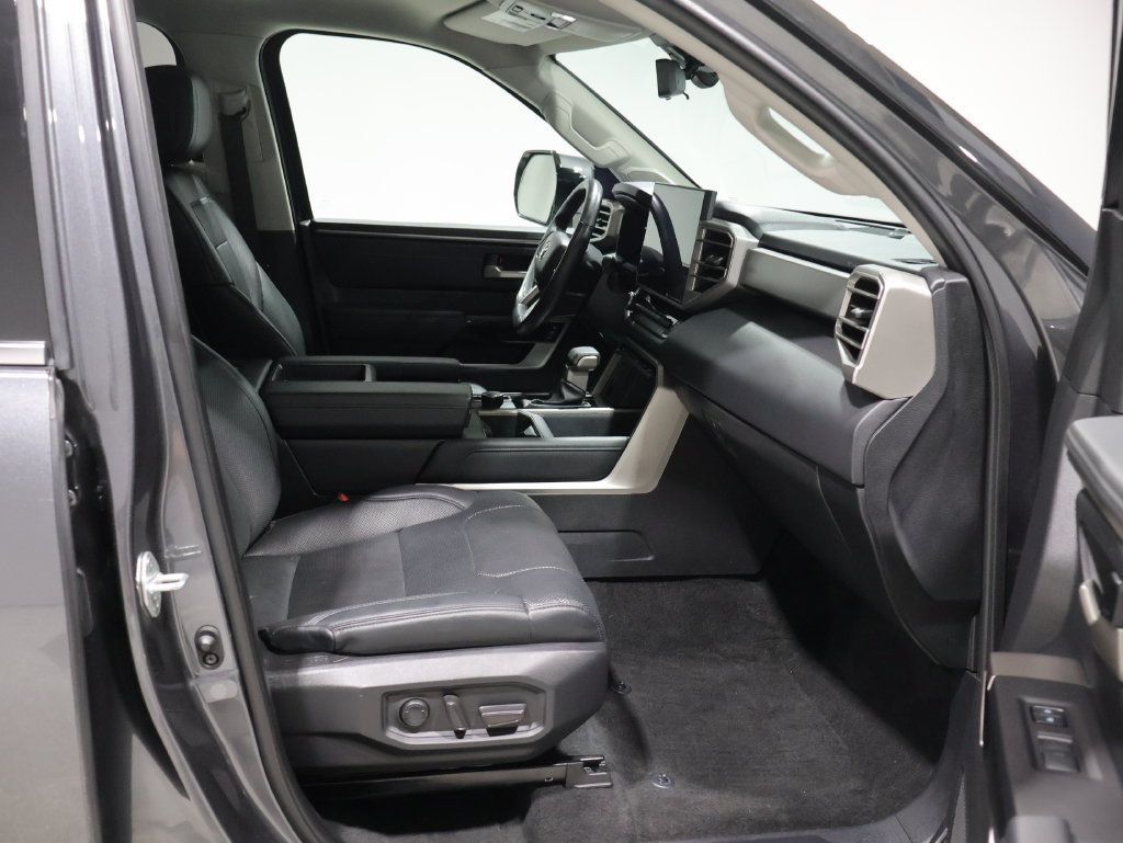 Used 2023 Toyota Tundra Limited AWD/4WD image 23