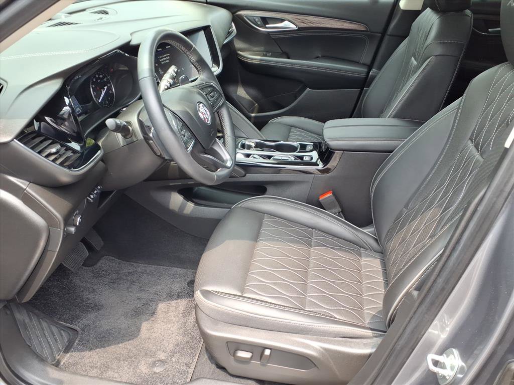 Used 2022 Buick Envision Avenir w/ Technology Package II FWD image 11