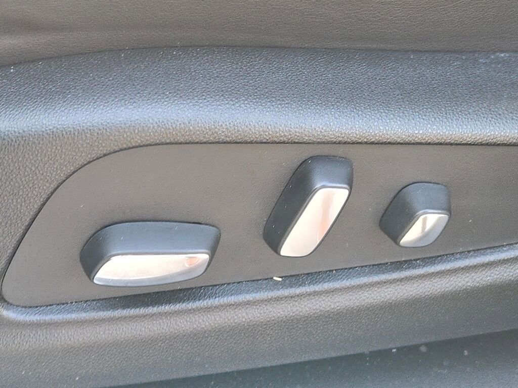 New 2025 Cadillac XT5 Premium Luxury w/ LPO, Blue Accent Package image 24