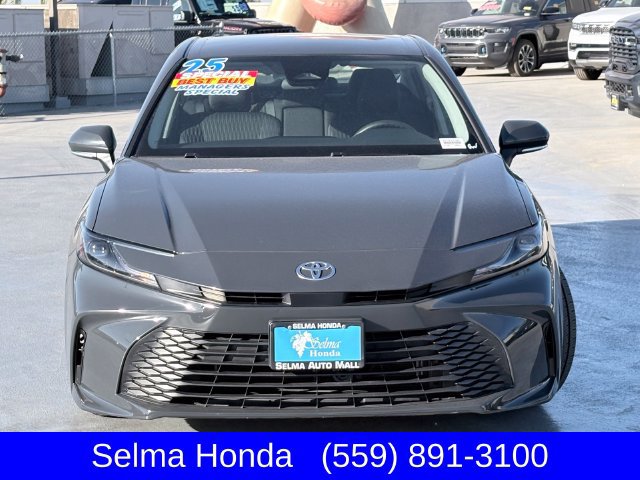 Used 2025 Toyota Camry LE FWD image 3