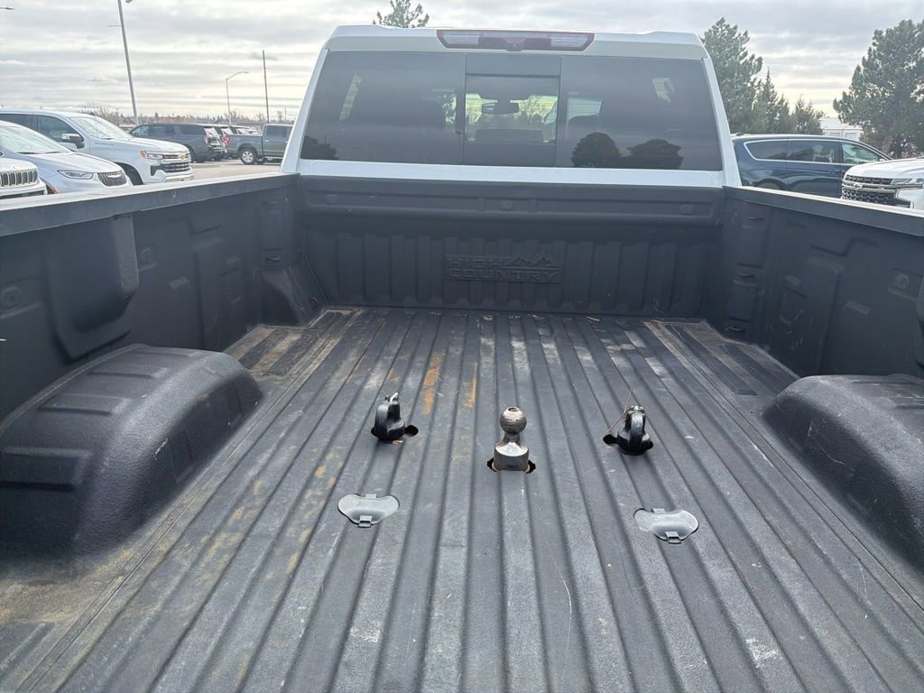 Used 2022 Chevrolet Silverado 3500 High Country AWD/4WD image 5