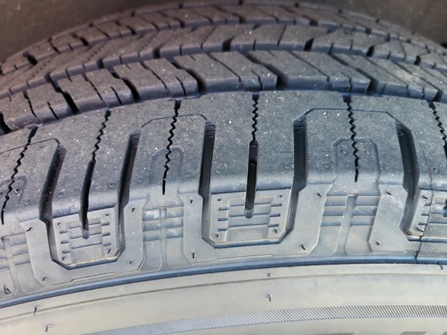 Certified 2022 Jeep Wagoneer Series I AWD/4WD image 11