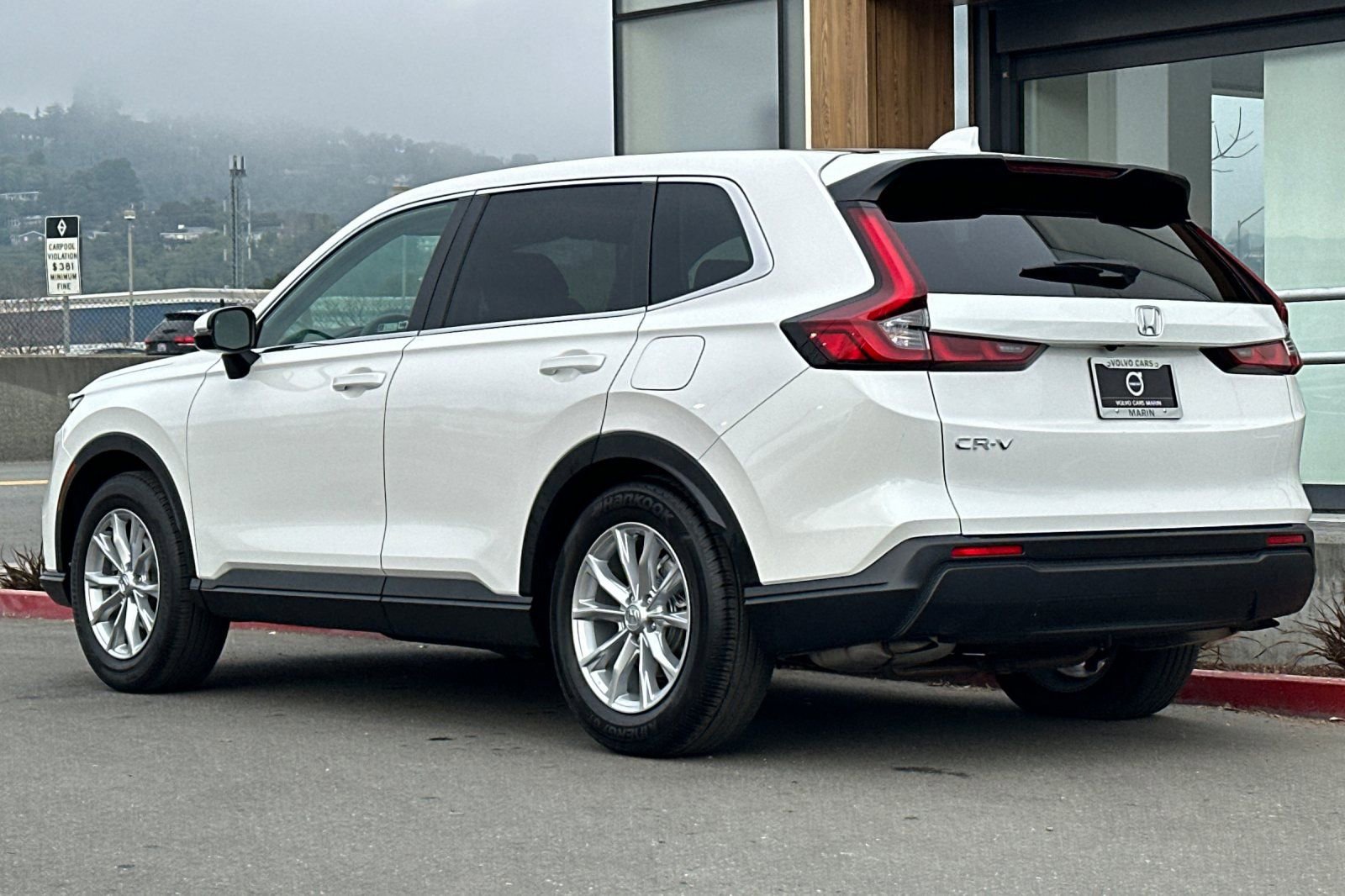 Used 2025 Honda CR-V EX image 6