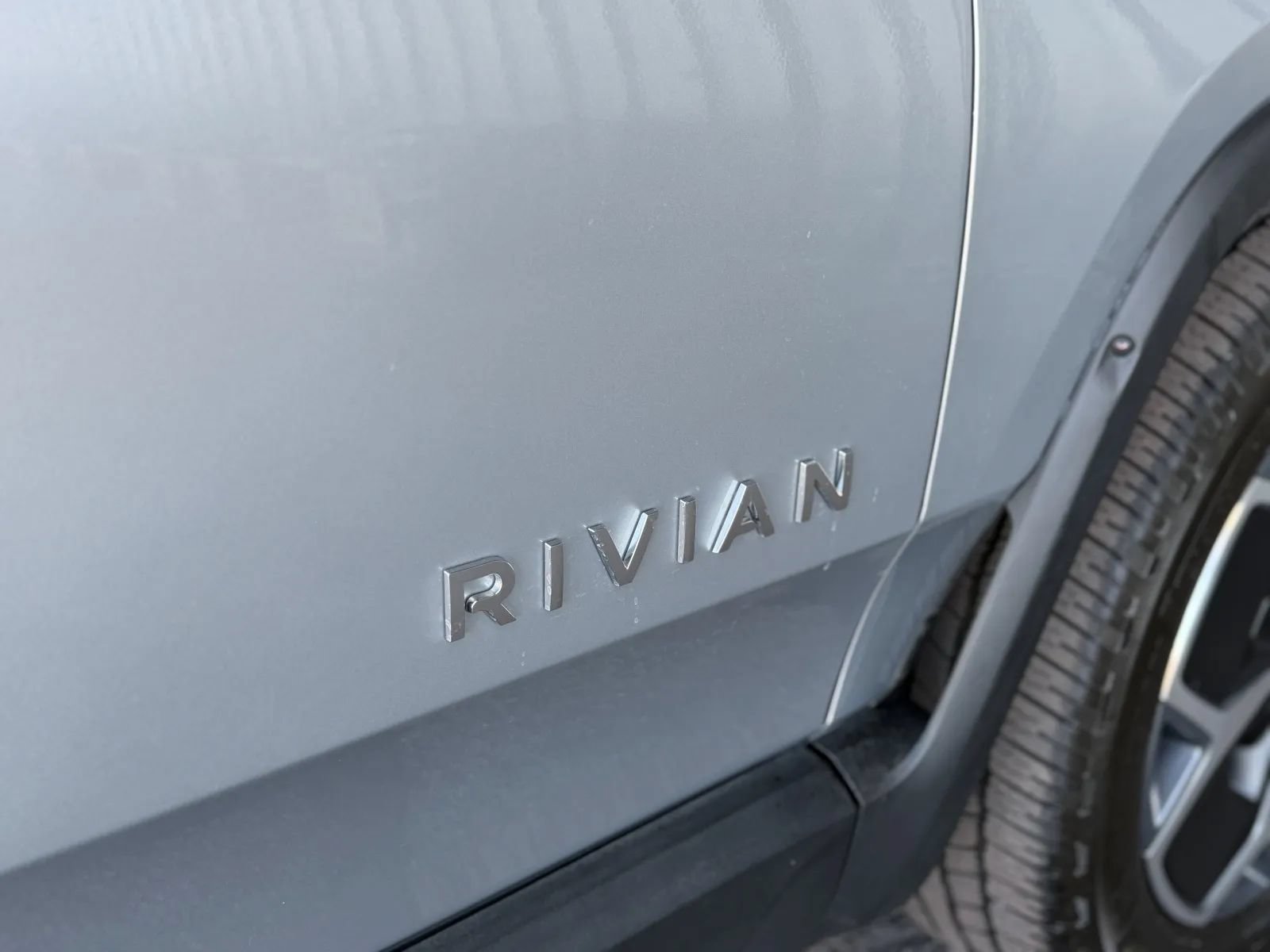 Used 2023 Rivian R1T Adventure Dual AWD/4WD image 48
