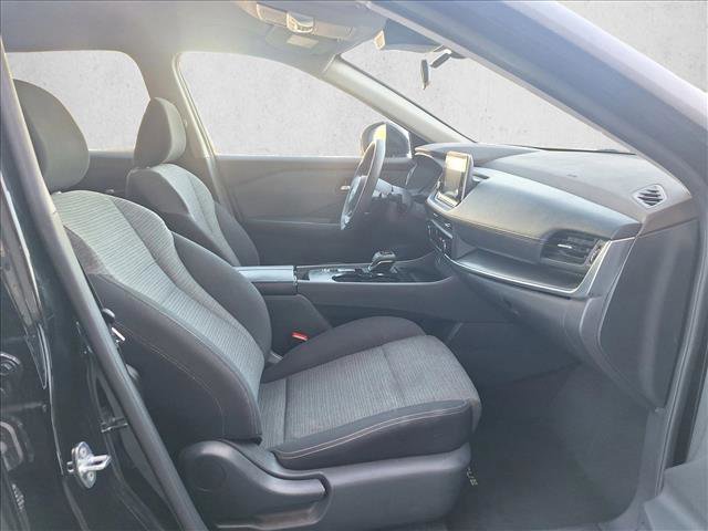 Used 2023 Nissan Rogue SV image 20
