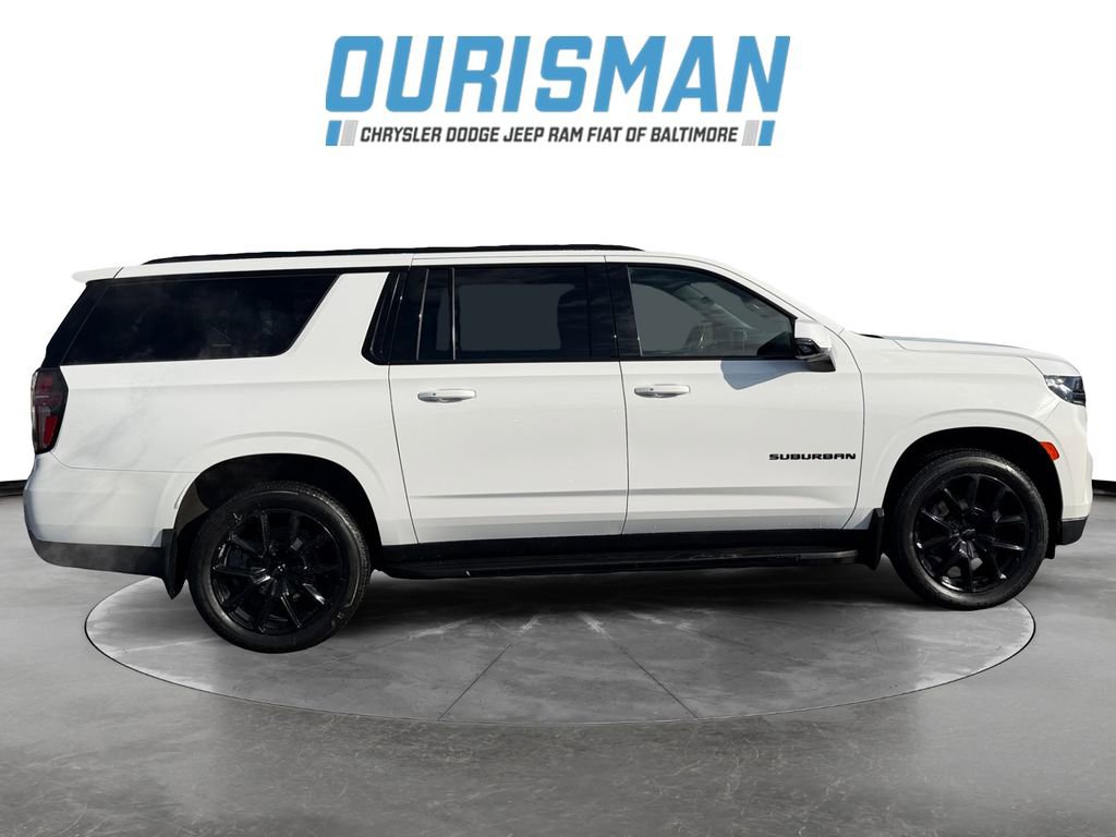 Used 2022 Chevrolet Suburban RST w/ Luxury Package image 7