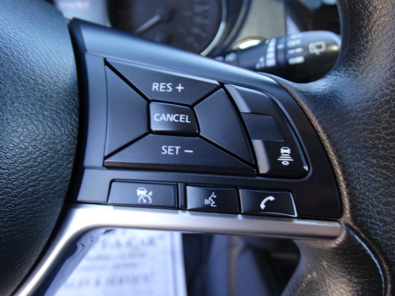 Used 2020 Nissan Rogue AWD w/ SV Moonroof Package image 20
