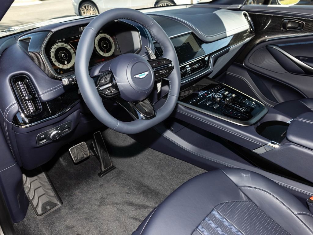 New 2026 Aston Martin DBX 707 image 2