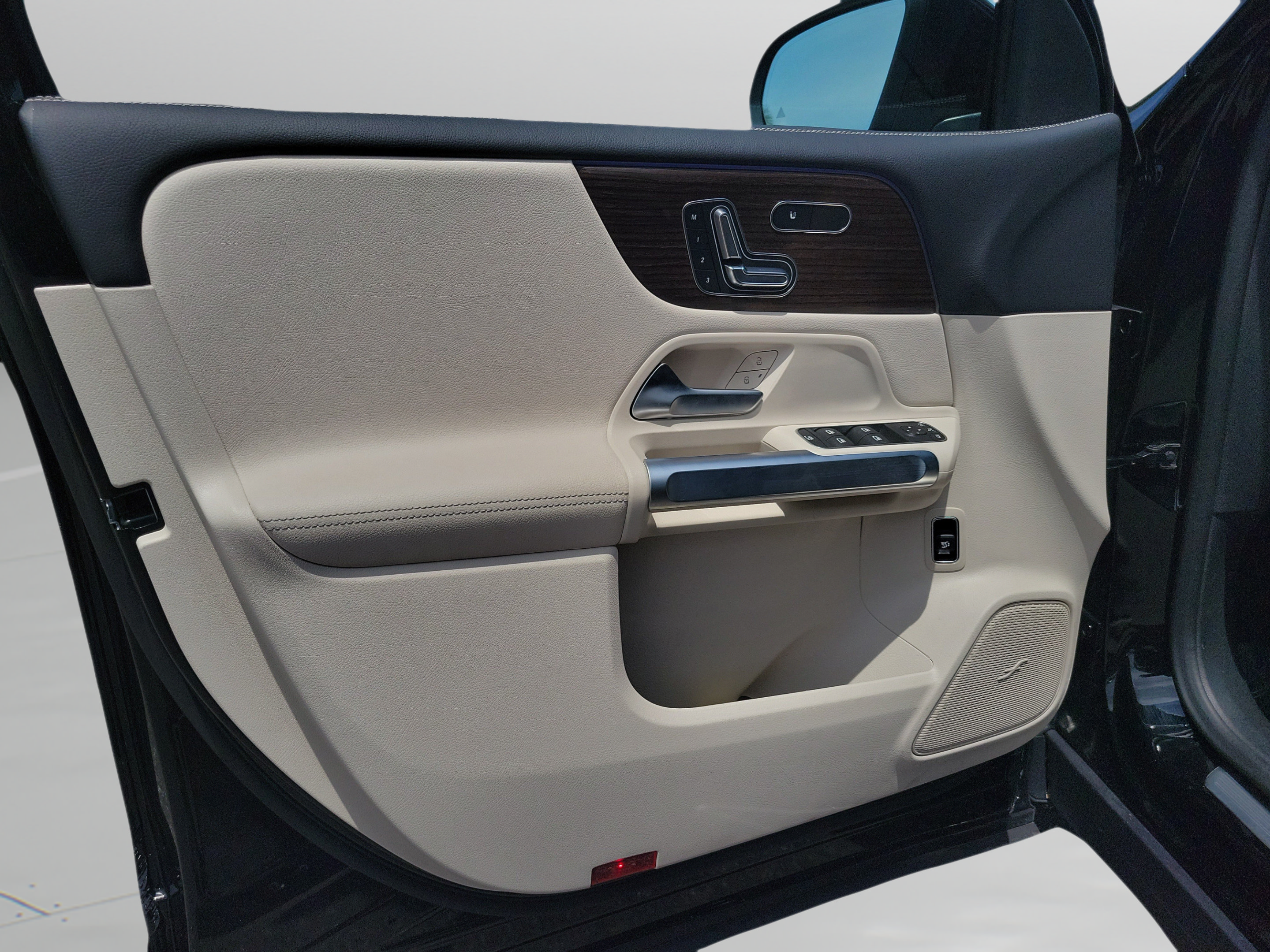 Certified 2026 Mercedes-Benz GLB 250 image 17