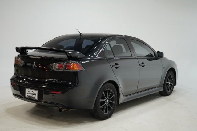 Used 2017 Mitsubishi Lancer ES image 7