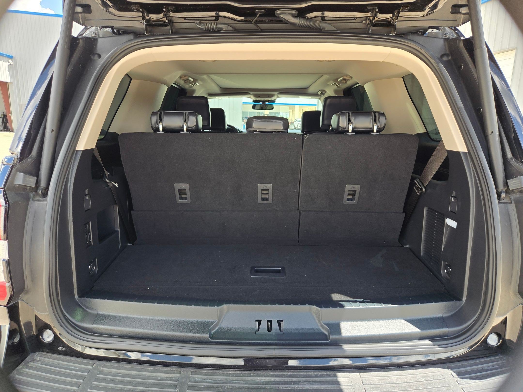 Used 2024 Ford Expedition XLT RWD image 23