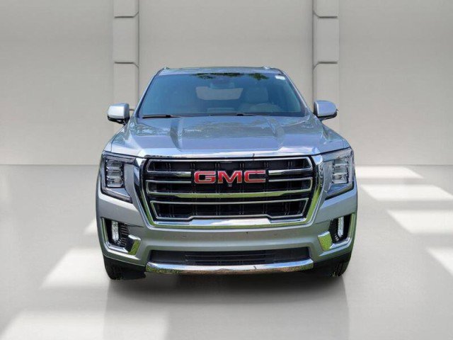 Used 2024 GMC Yukon SLT w/ SLT Luxury Package RWD image 2
