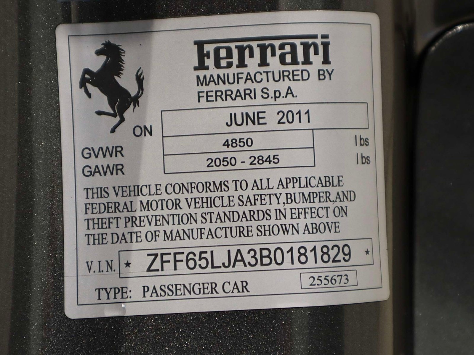 Used 2011 Ferrari California RWD image 39