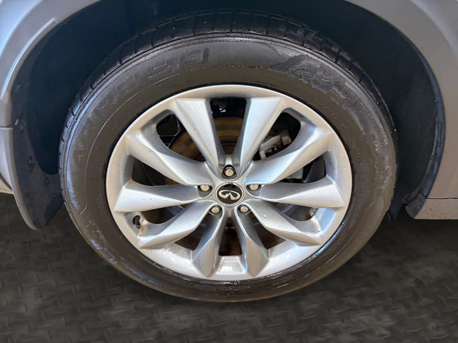 Used 2019 INFINITI QX50 Luxe w/ Navigation Package AWD/4WD image 40