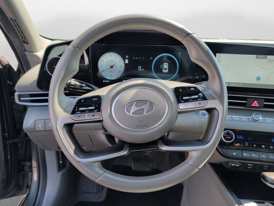 Certified 2024 Hyundai Elantra SEL w/ Convenience Package FWD image 10