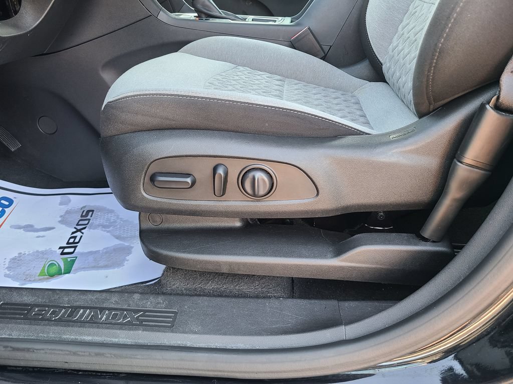 Used 2023 Chevrolet Equinox LT FWD image 22