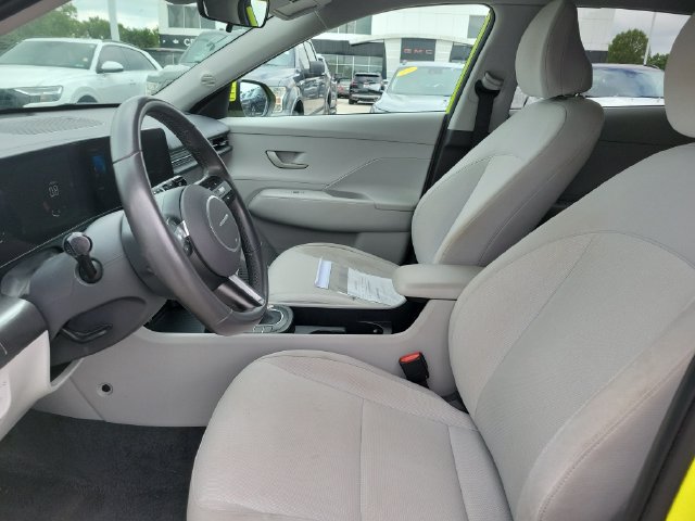 Used 2025 Hyundai Kona SEL FWD image 17