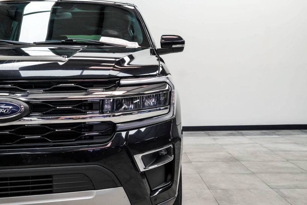 Used 2023 Ford Expedition Limited RWD image 8
