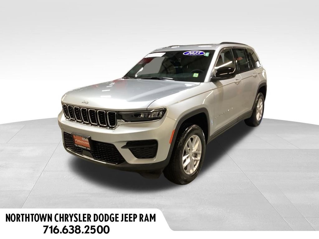 Used 2025 Jeep Grand Cherokee Laredo X w/ Luxury Tech Group I