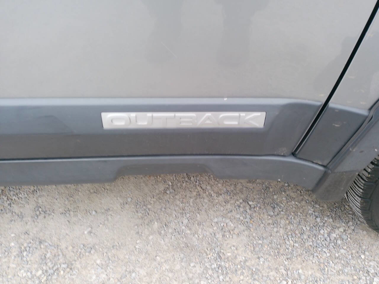 Used 2011 Subaru Outback 2.5i Premium image 9